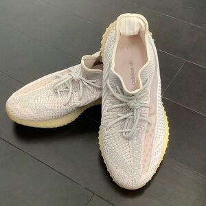 Adidas Yeezy Boost 350 V2 FV 5578 Men's Gray and Cream Sneakers, Size 10.5